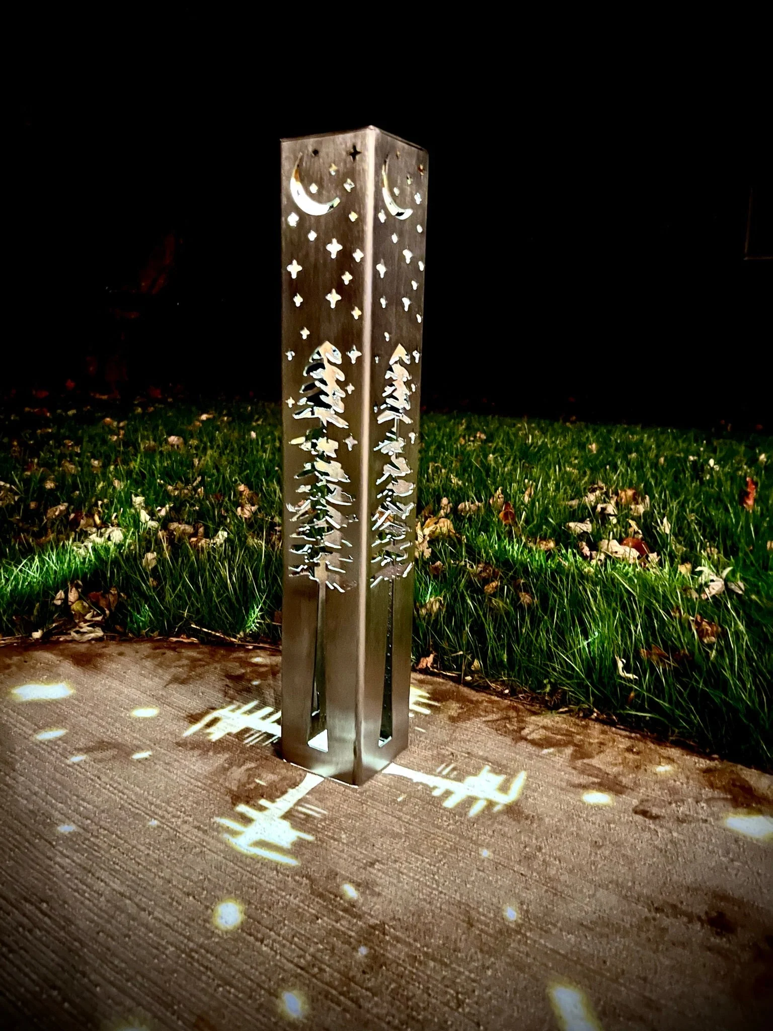 4-Sided Night Sky Pine Tree Solar Pillar - Steel - Image 7