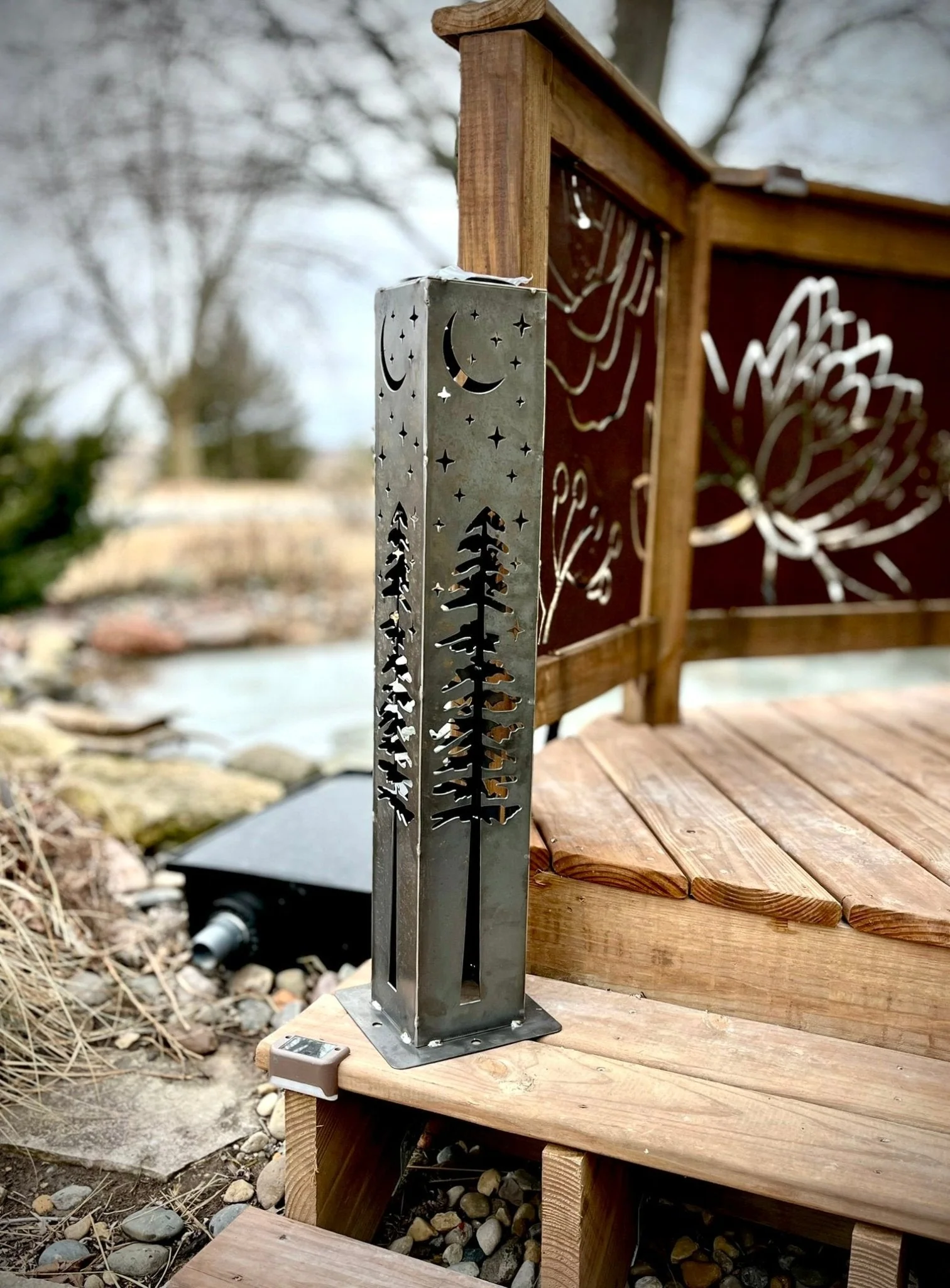 4-Sided Night Sky Pine Tree Solar Pillar - Steel - Image 9