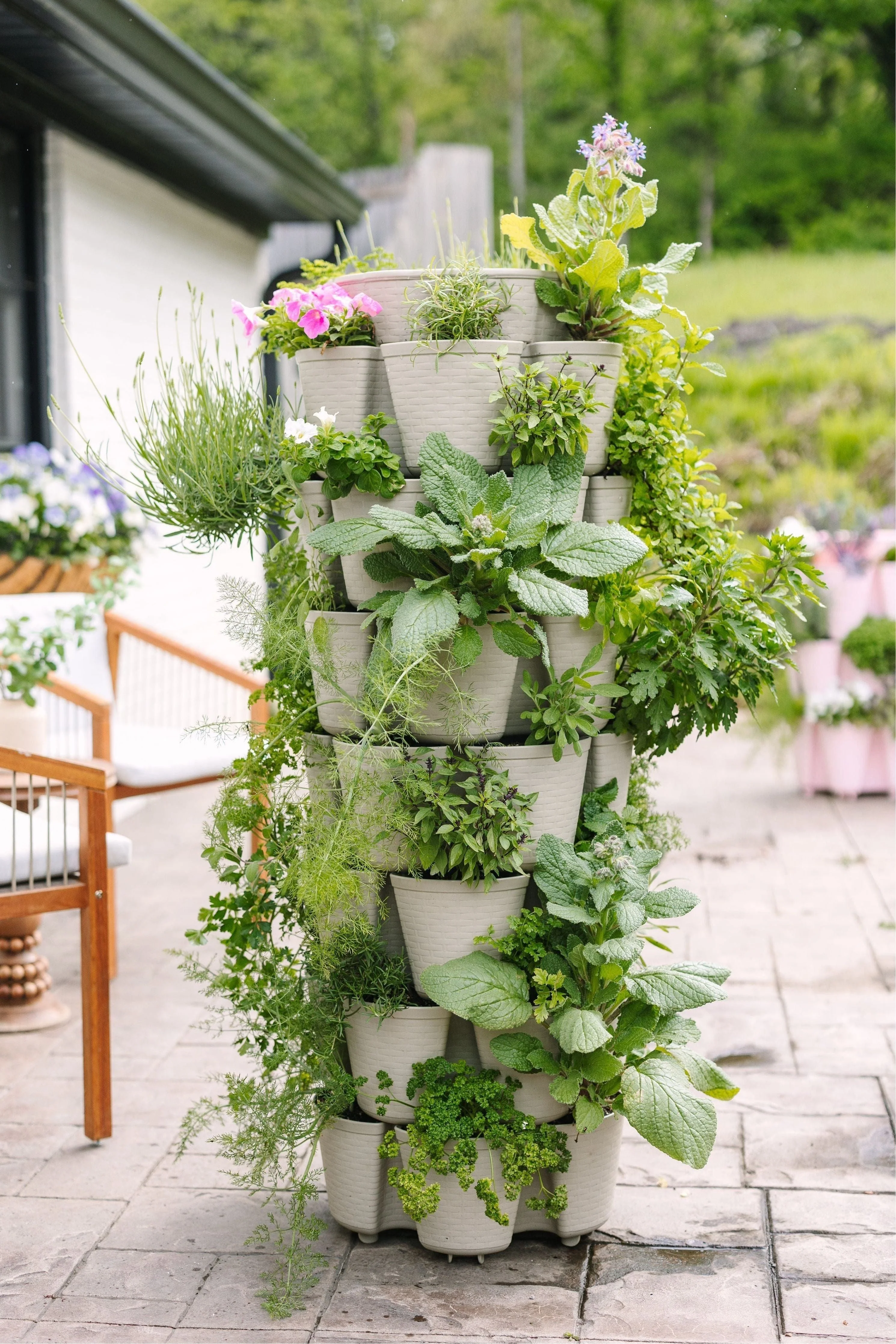 7 Tier GreenStalk Garden Leaf Vertical Planter - Basket Weave Texture - Image 4