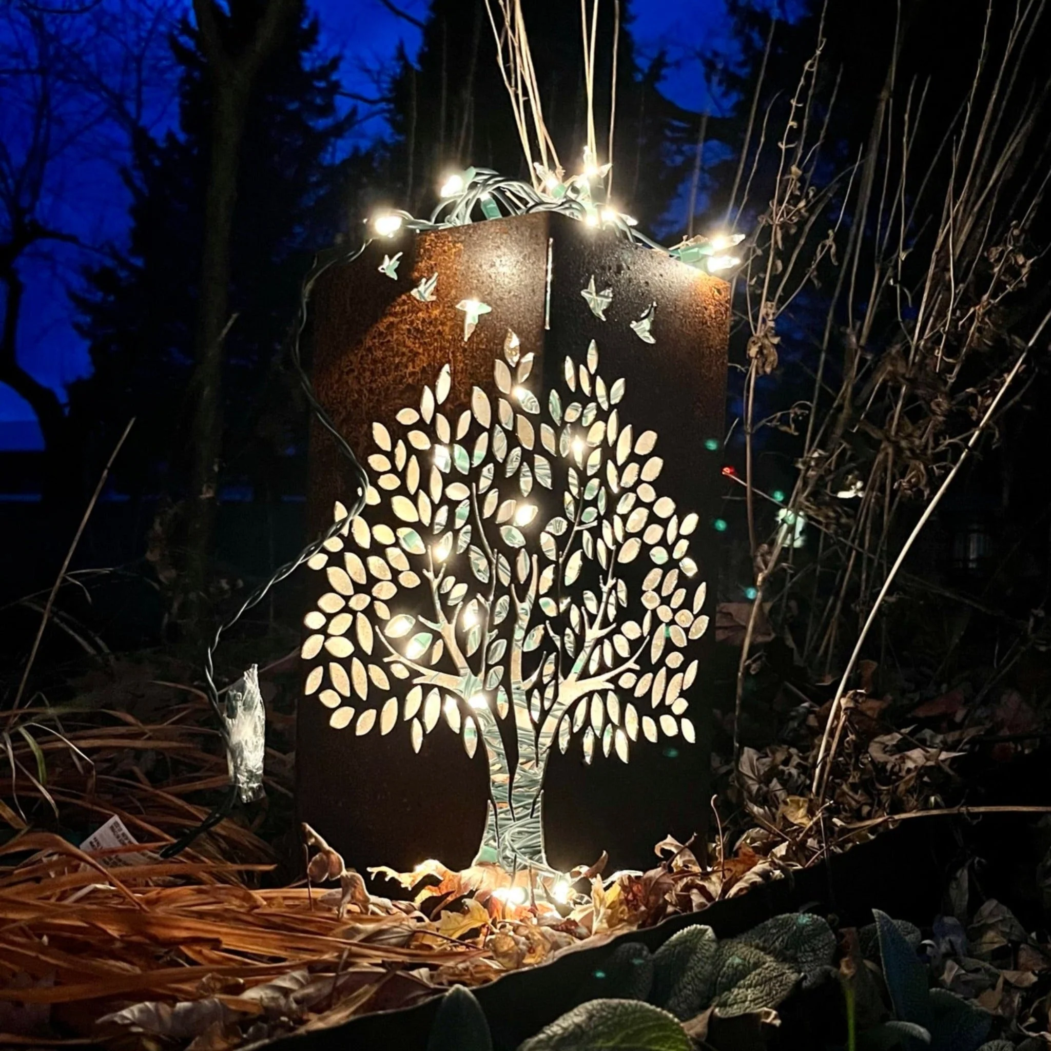 Basswood Tree Steel Luminary Pillar - Image 2