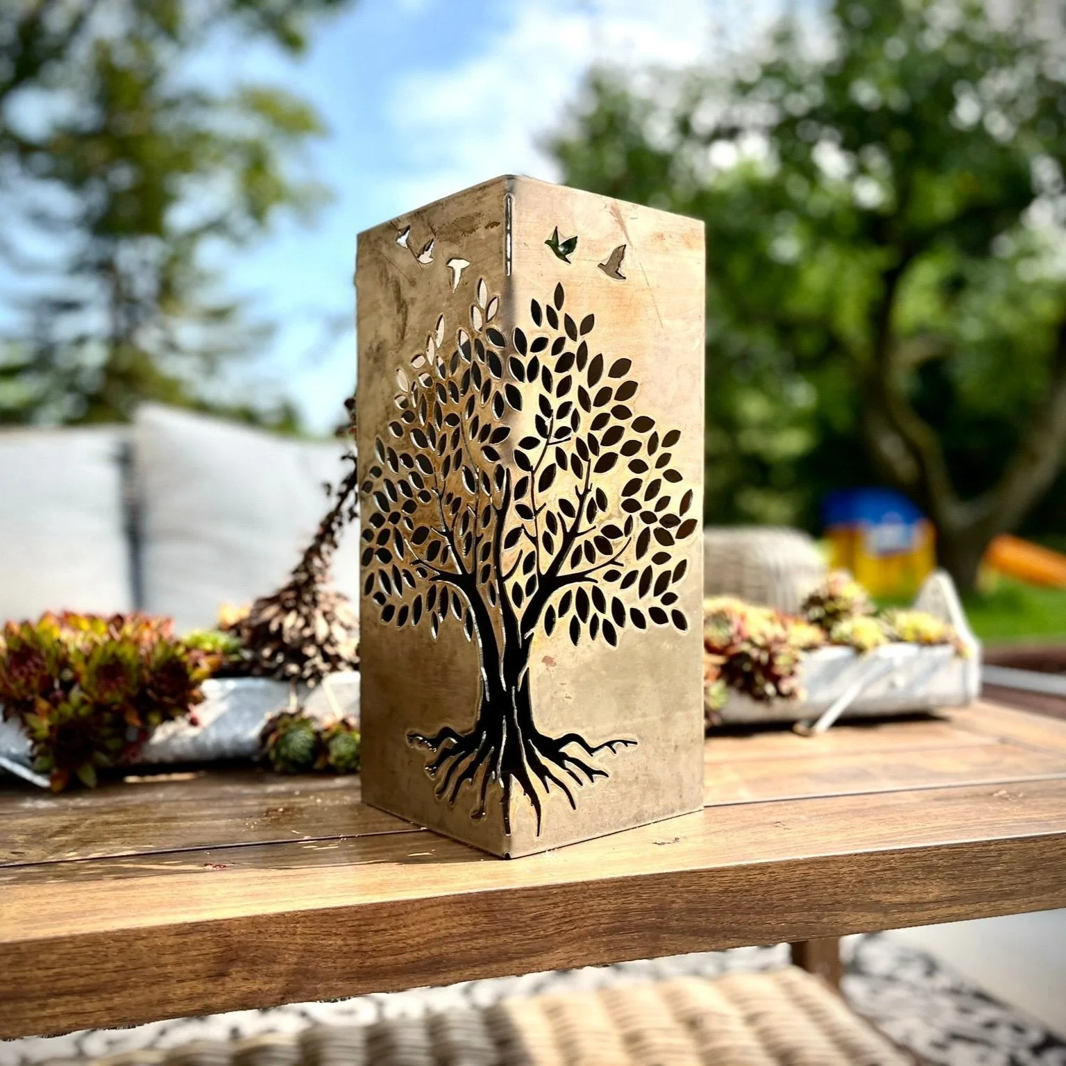 Basswood Tree Steel Luminary Pillar - Image 3