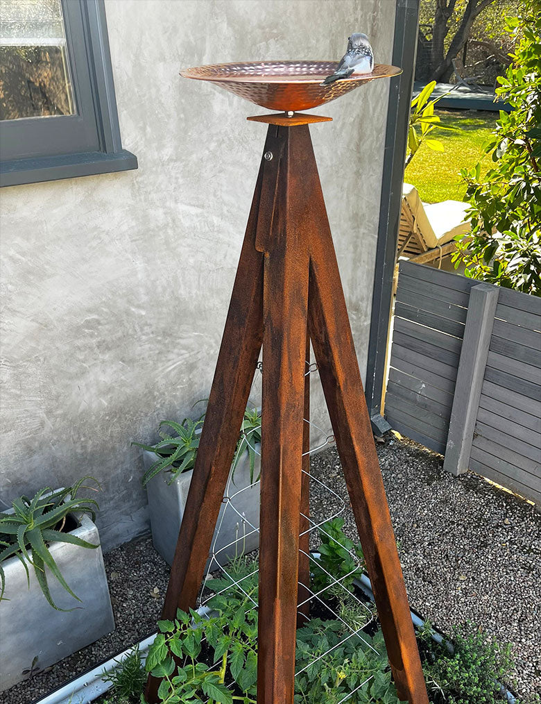 Bird Bath with Trellis - Image 2