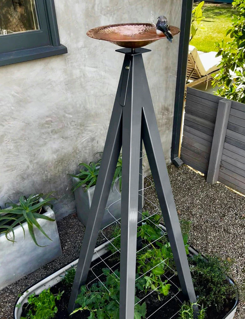 Bird Bath with Trellis - Image 3