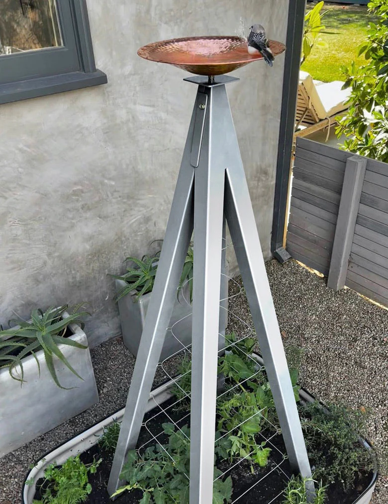 Bird Bath with Trellis - Image 6