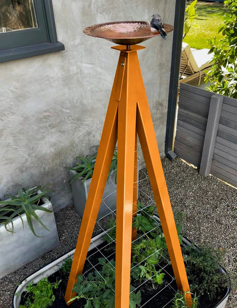 Bird Bath with Trellis - Image 7