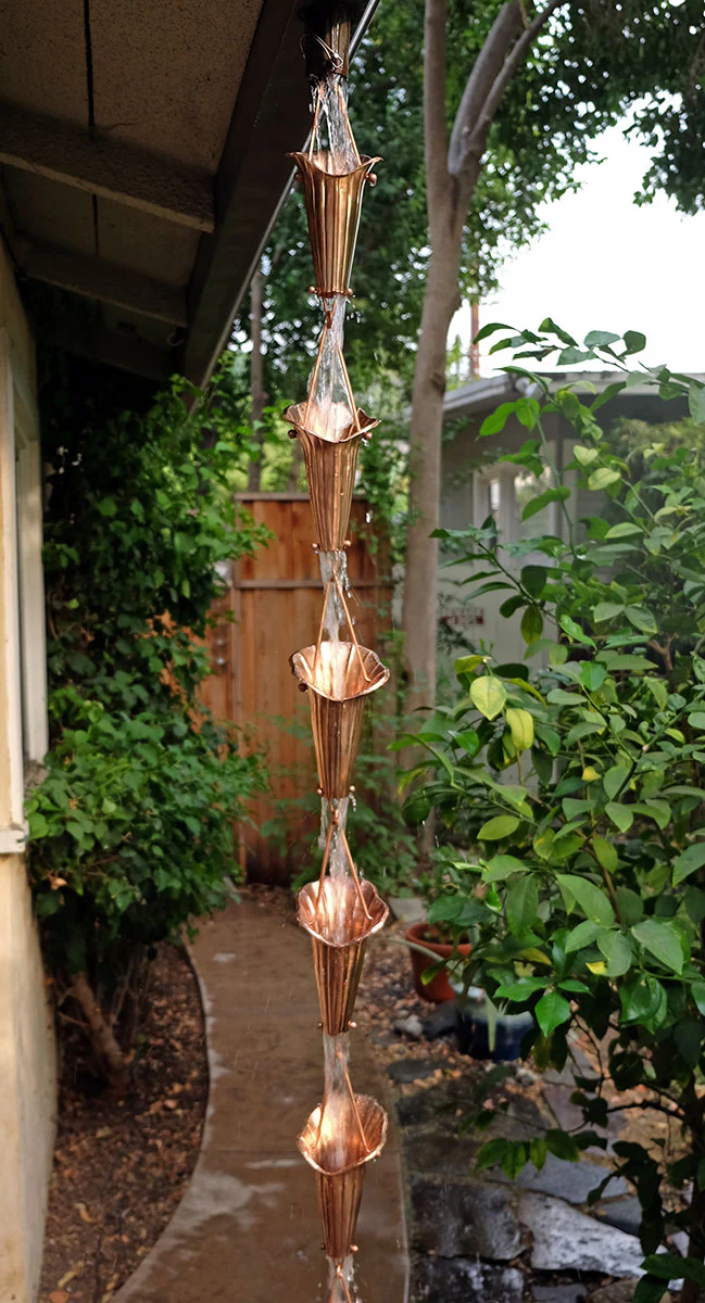 Cala Lily Cups Rain Chain - Image 5