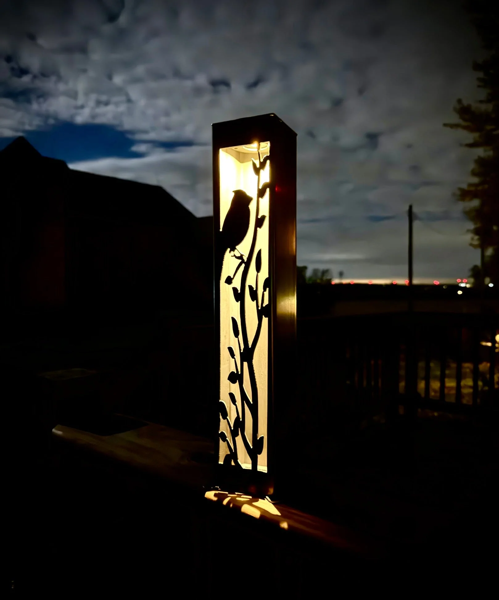 Cardinal at Dusk Luminary Pillar w/ Solar Cap | Steel - Image 3