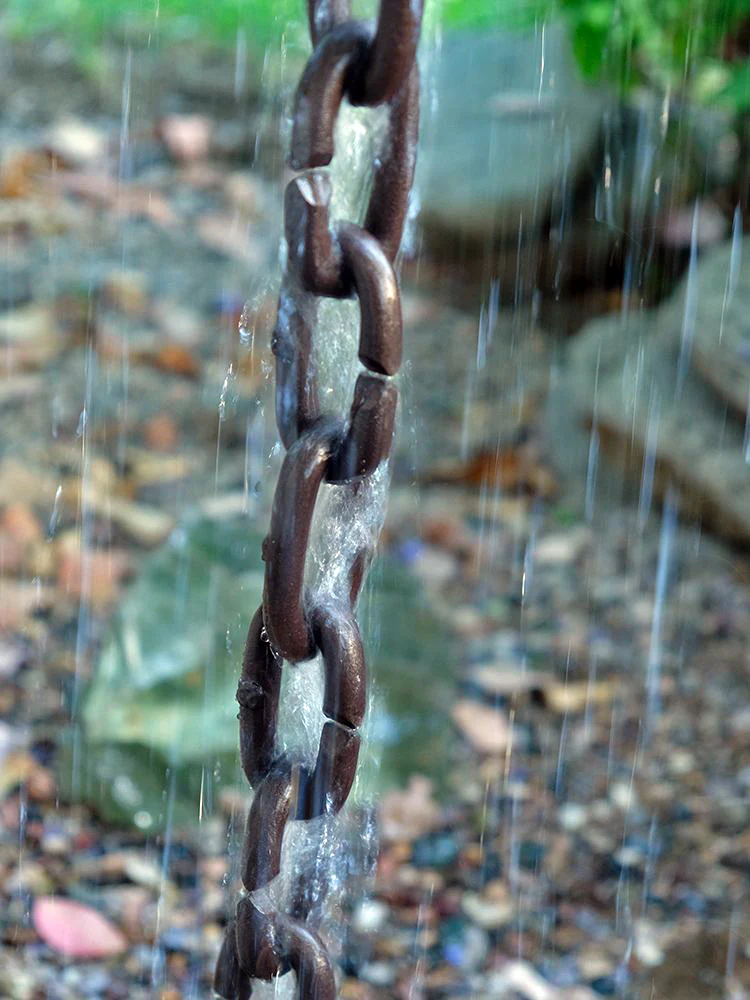 Cast Oval Links Rain Chain - Image 8