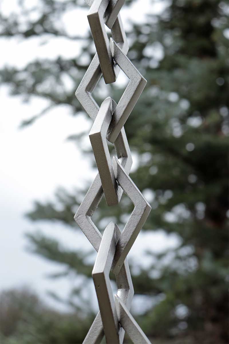 Diamond Links Rain Chain - Image 9