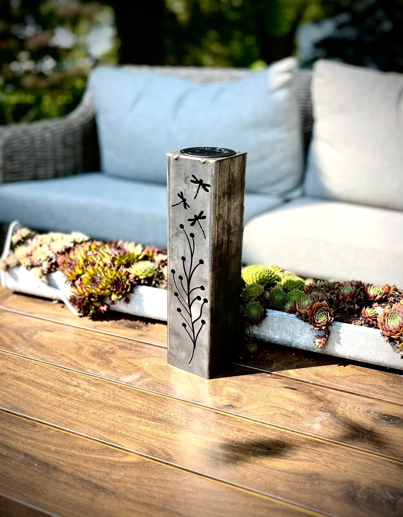 Dragonfly Branch Solar Luminary Pillar - Steel - Image 4