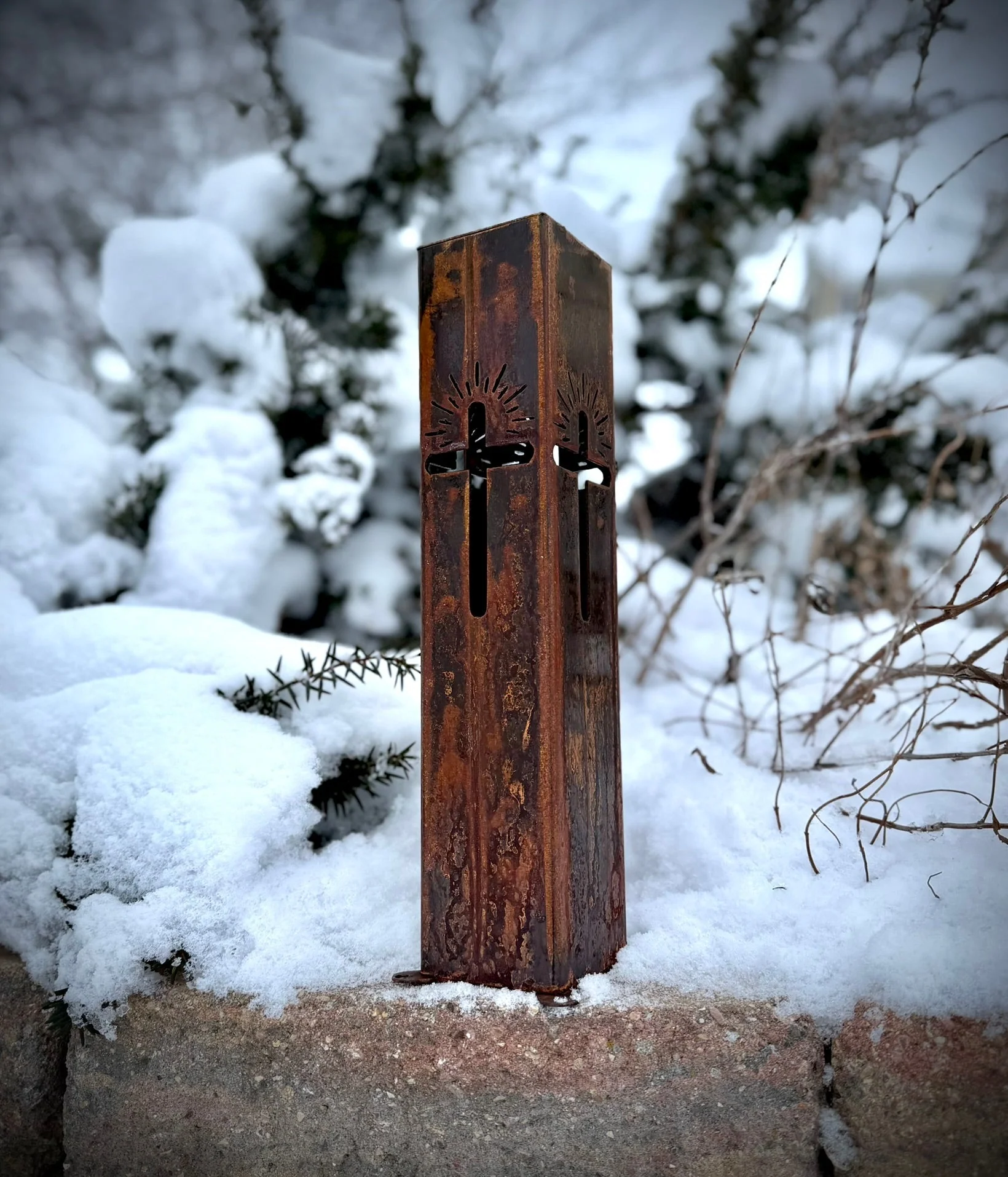 Eternal Light Solar Pillar - Steel Cross - Image 8