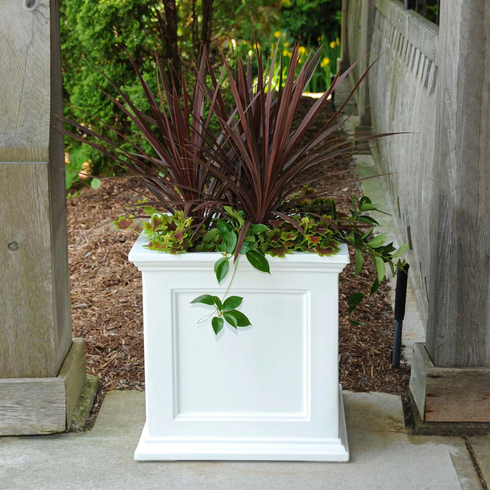Fairfield 20in Square Planter - Image 5