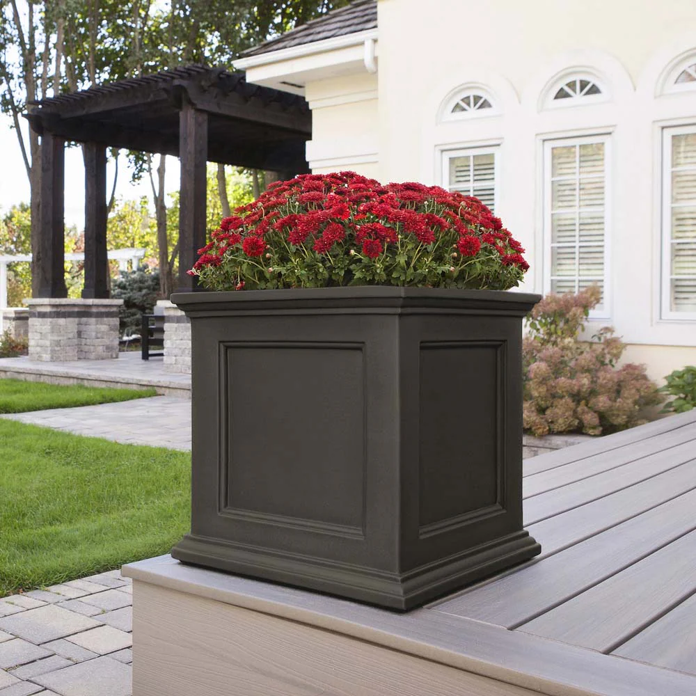 Fairfield 20in Square Planter - Image 9
