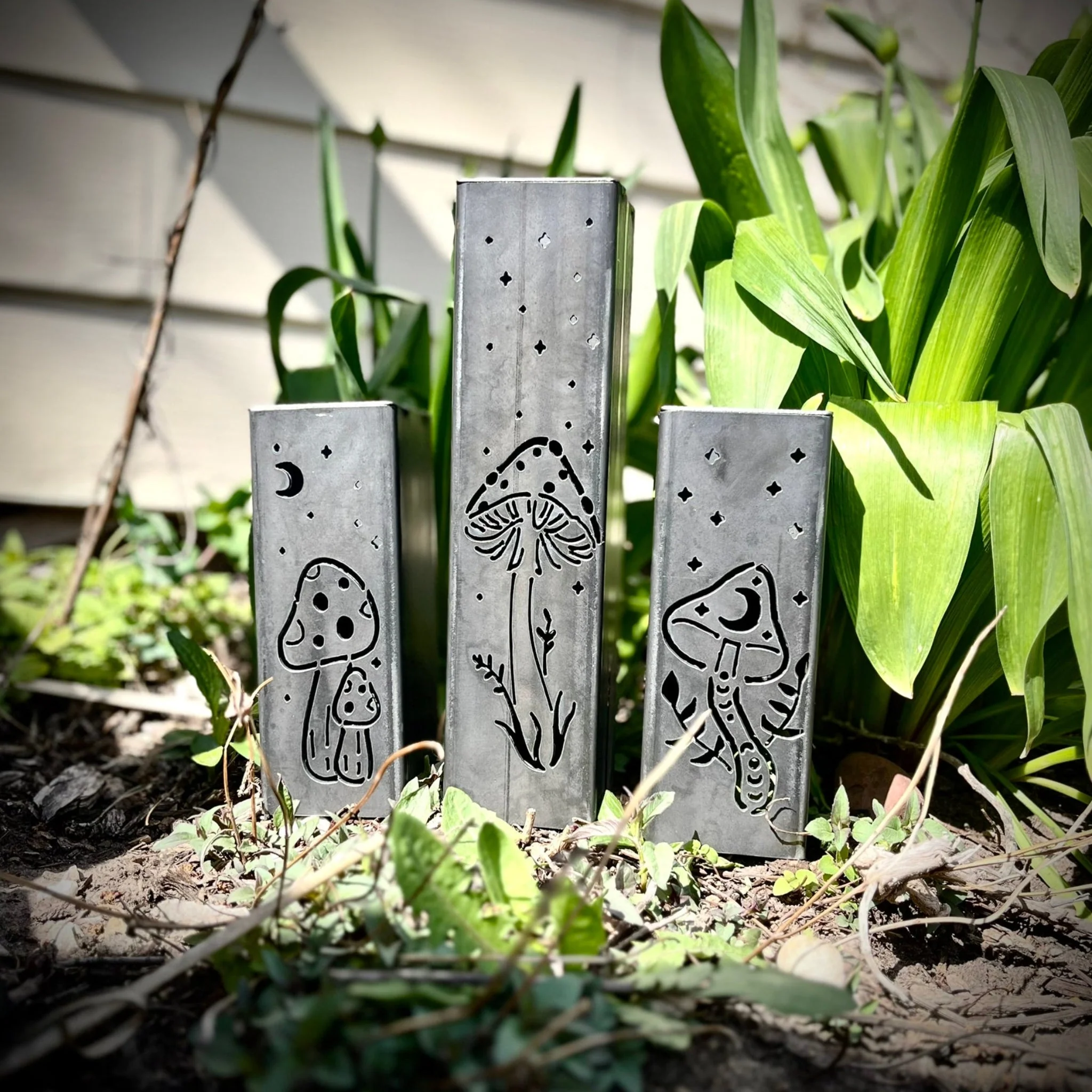 Fungi Solar Tube Lights - Steel Mushroom Lights
