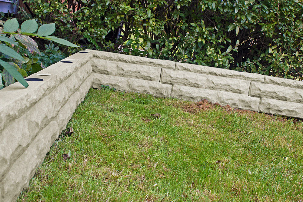 Garden Wizard 2 Ft Wall Section - Image 3