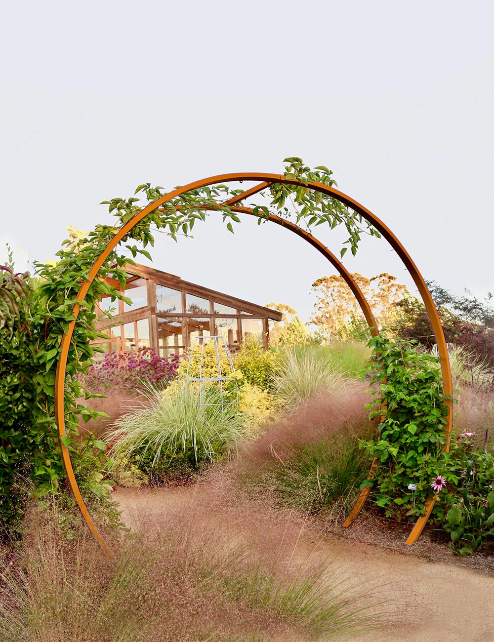 Gracie Modern Arbor - Image 10