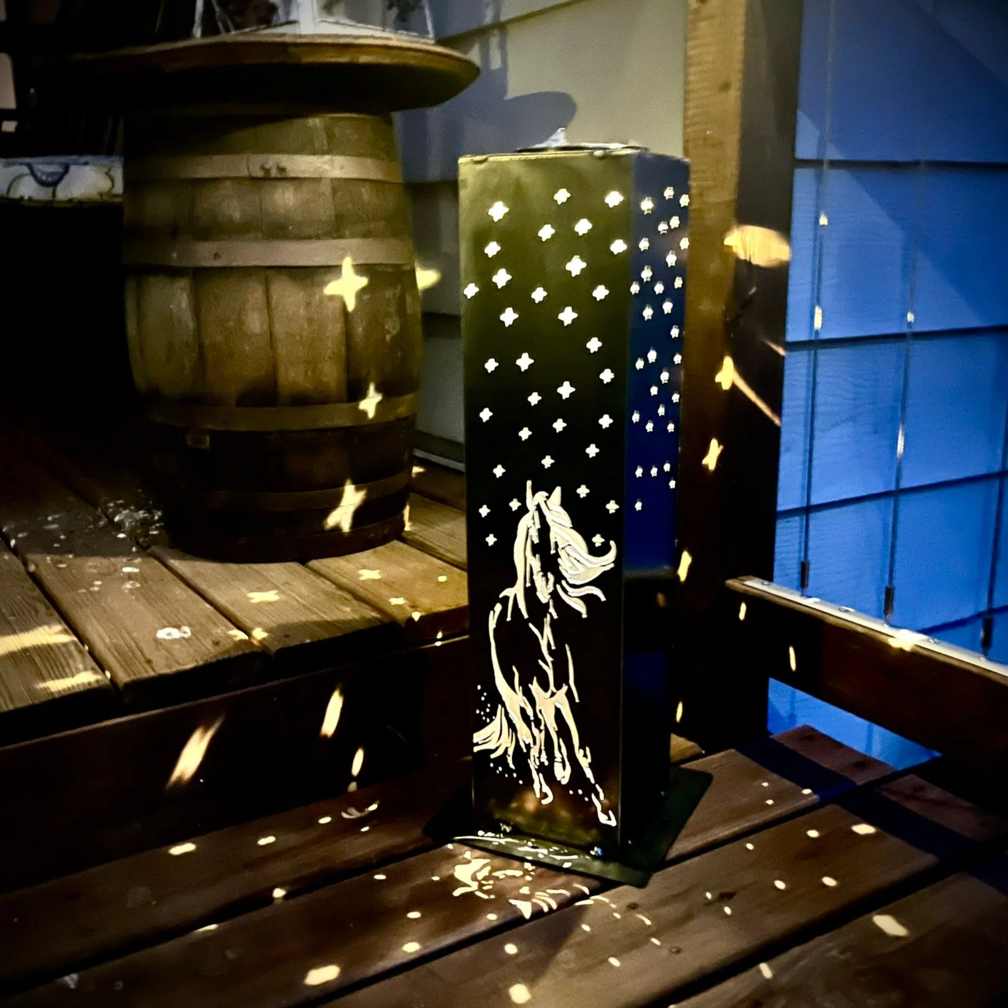 Horse & Stars Solar Pillar Luminary - Steel - Image 3