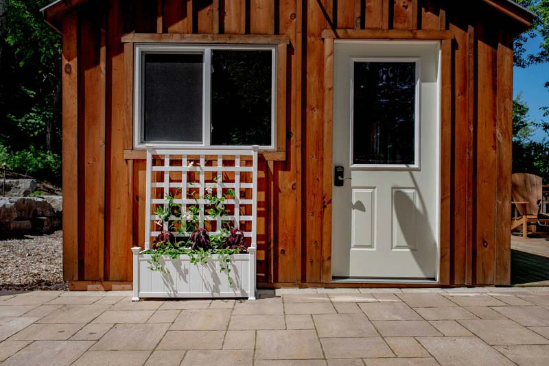 Huron Planter with Trellis - Image 2