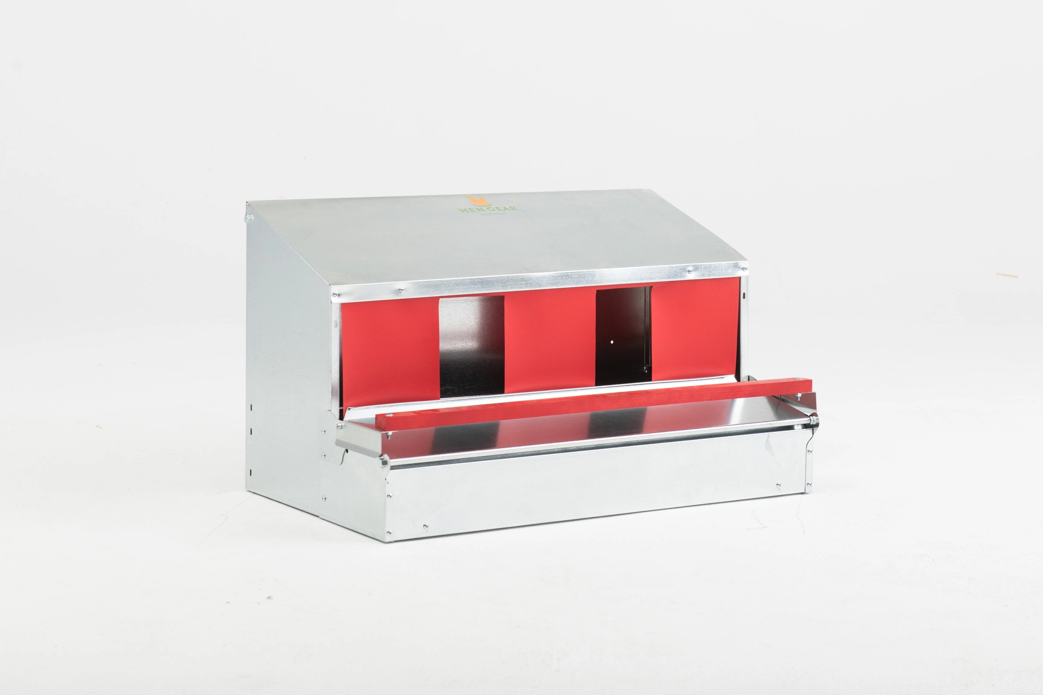 Medium (34") Reversible Rollout Nest Box - Image 15