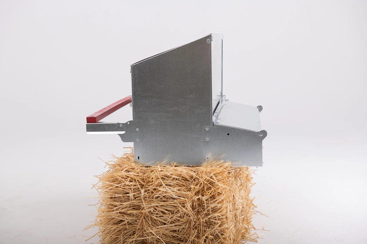 Medium (34") Reversible Rollout Nest Box - Image 9