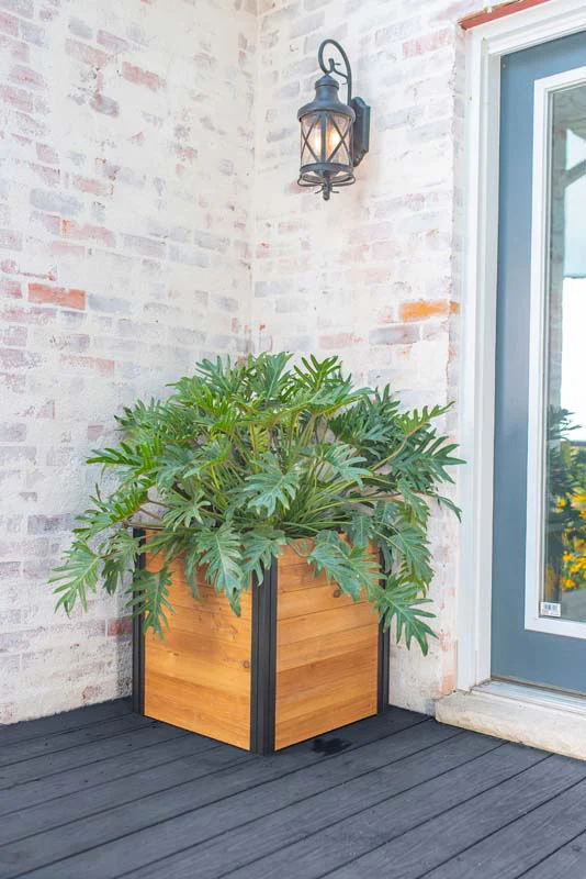 Mezza 22” Cube Planter - Image 5