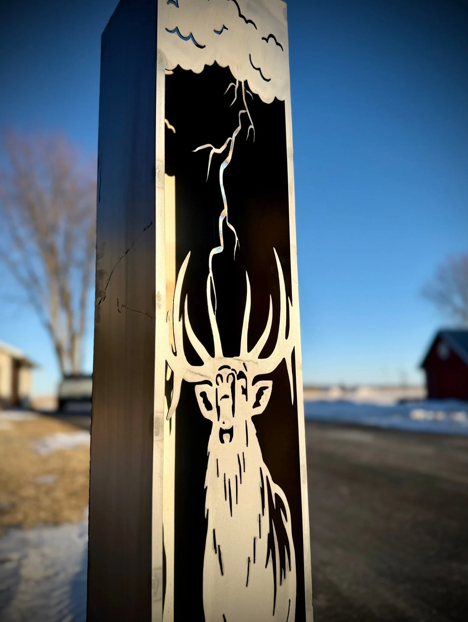 Monarch of the Storm Solar Pillar - Bull Elk - Steel - Image 3