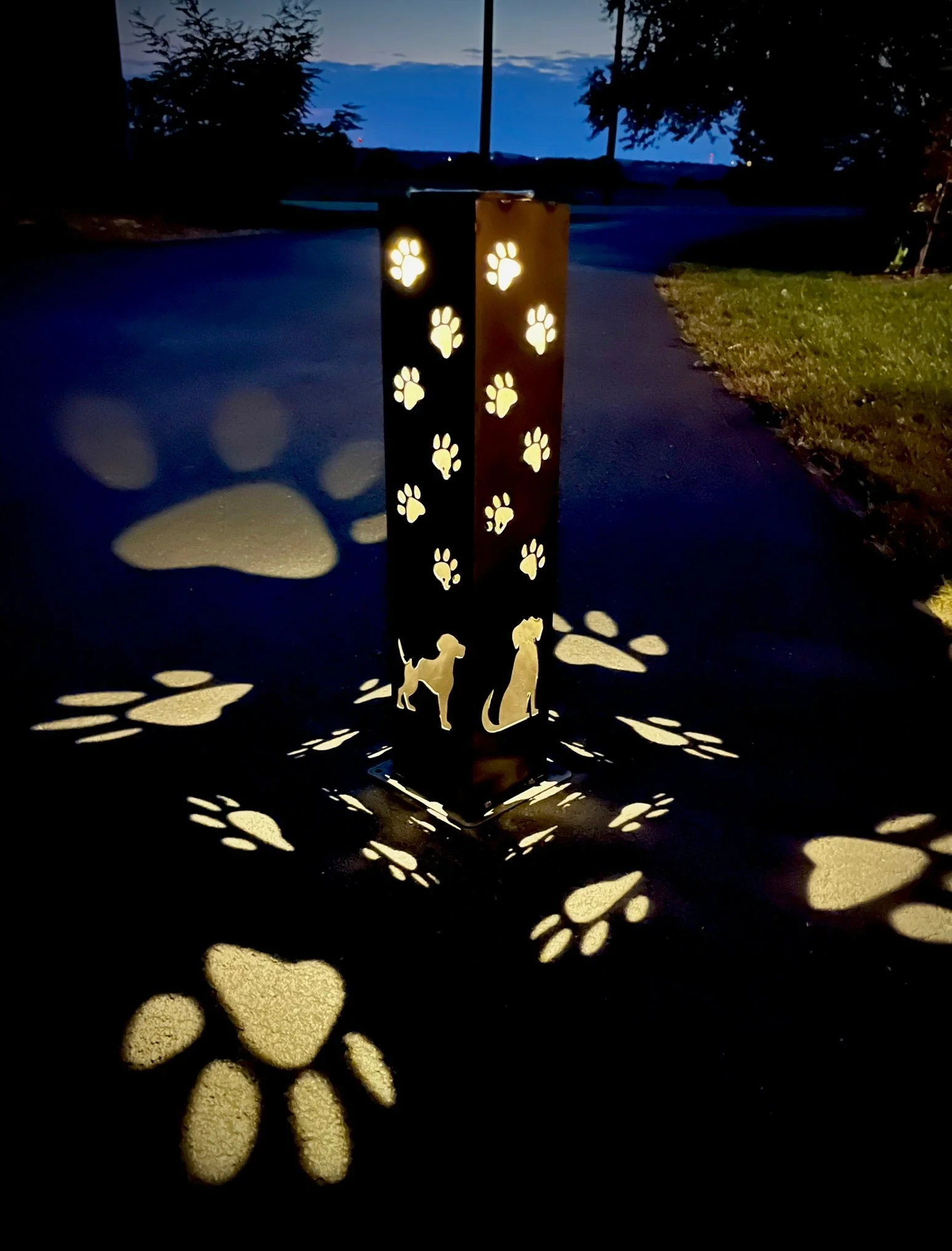 Trail of Paws Solar Pillar - Steel - Image 2