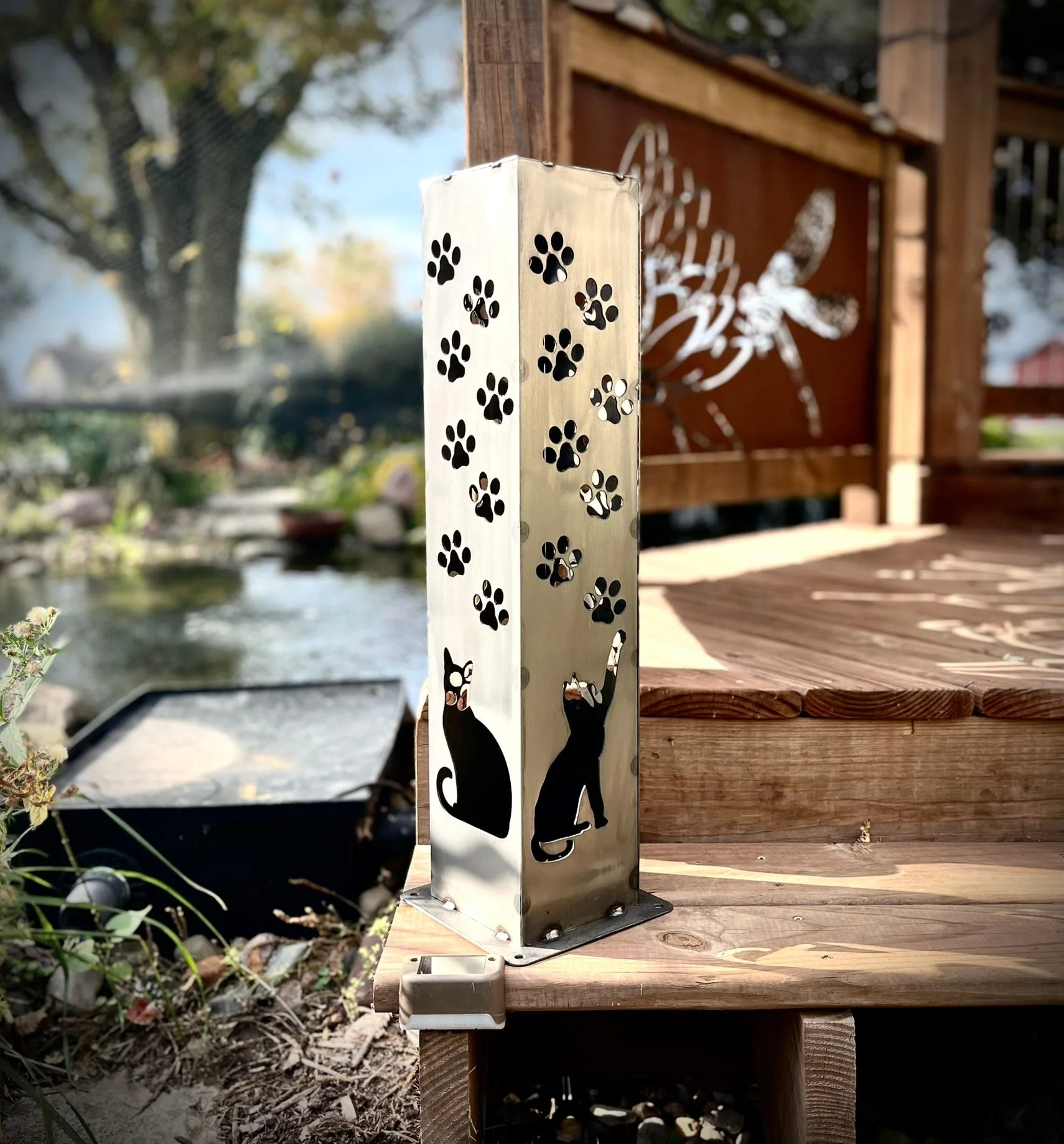 Trail of Paws Solar Pillar - Steel - Image 3