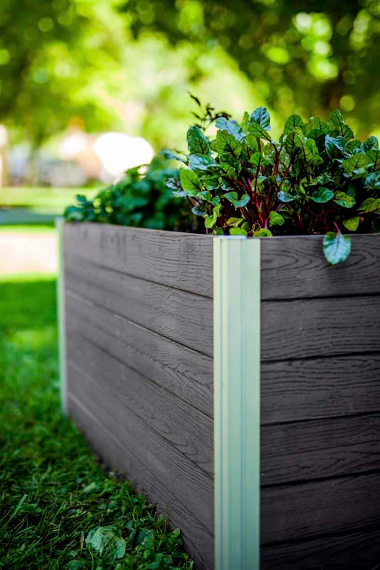 Urbana 4x4 Keyhole Composting Garden - Image 11