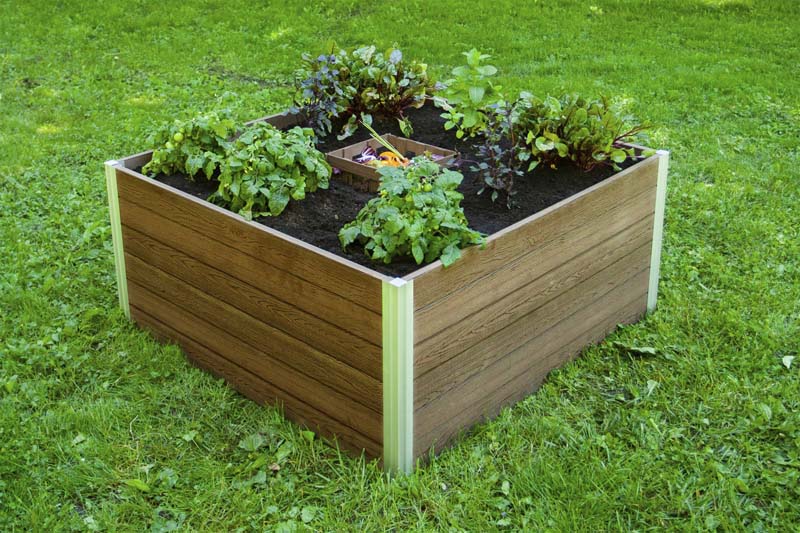 Urbana 4x4 Keyhole Composting Garden - Image 4