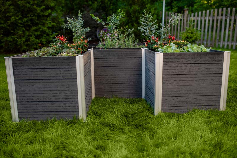 Urbana 6x6 Keyhole Composting Garden - Image 10