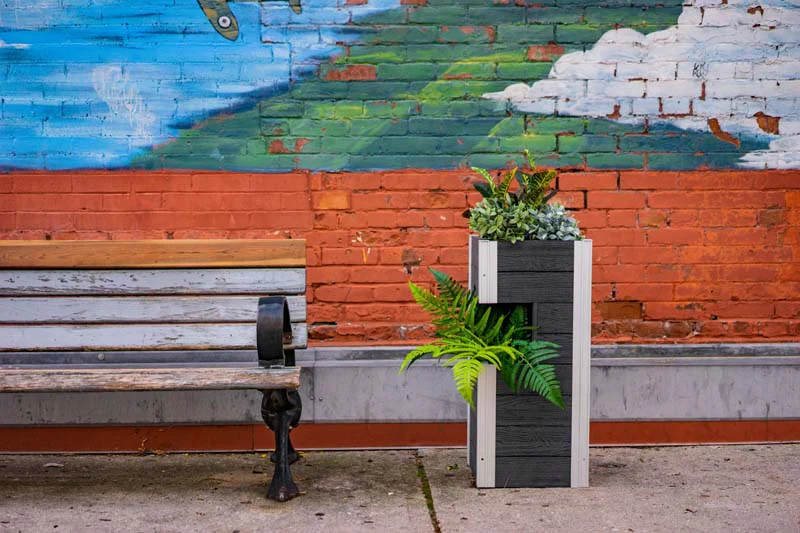 Urbana Pillar Planter - Image 3