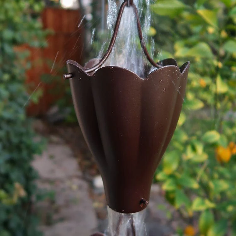 XL Scallop Cups Rain Chain - Image 5